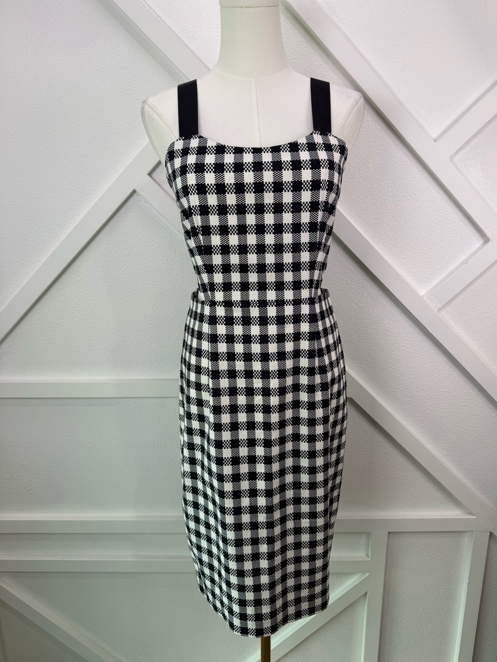 MO&Co Black White Gingham Cutout Sheath Dress Back Zip Sleeveless Size Medium